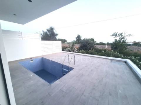 T4 tavira com piscina