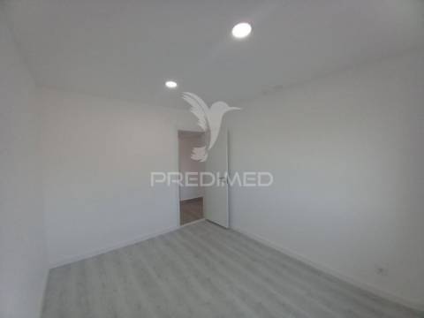 T2 ericeira com terraço