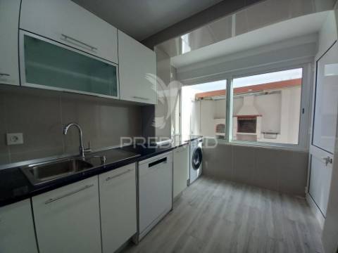 T2 ericeira com terraço