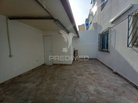 T2 ericeira com terraço