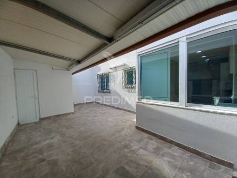 T2 ericeira com terraço