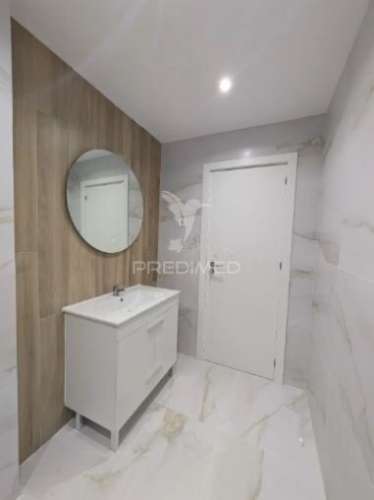 Apartamento t1 remodelado em porto salvo