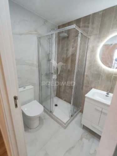 Apartamento t1 remodelado em porto salvo