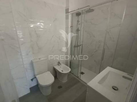 Apartamento t2 renovado centro oeiras