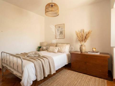 Moradia t3 + anexos casas da ribeira, cardigos