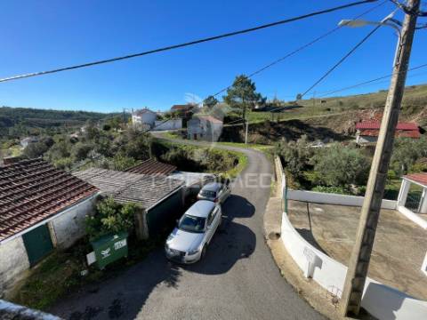 Moradia t3 + anexos casas da ribeira, cardigos