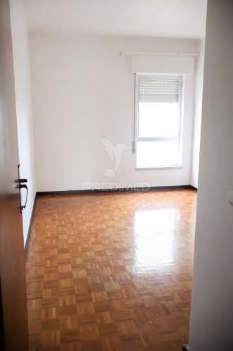 Apartamento t3 alcobaça