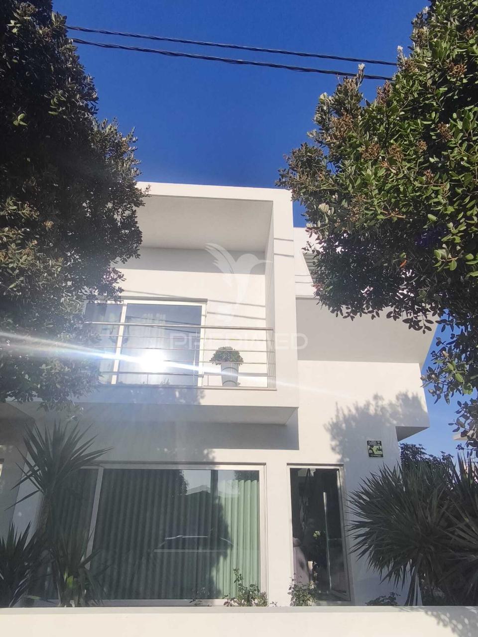 Moradia t4 na gafanha da encarnação