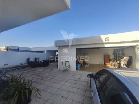 Moradia t4 na gafanha da encarnação