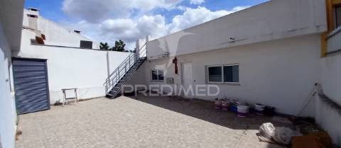 Moradia t5 foros de amora remodelada