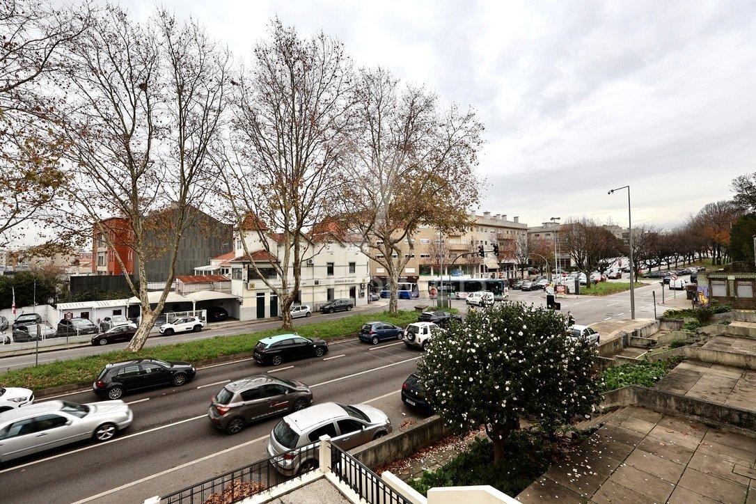 Apartamento t2 – cruzamento de monte dos burgos, porto