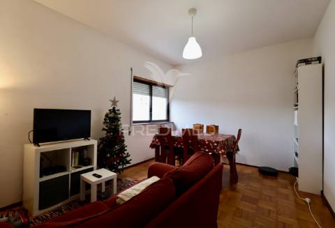Apartamento t2 – cruzamento de monte dos burgos, porto