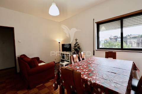 Apartamento t2 – cruzamento de monte dos burgos, porto