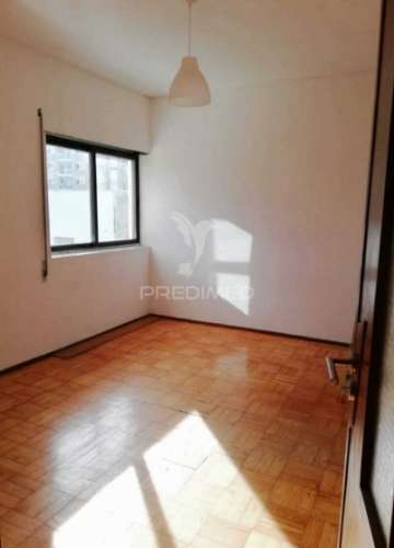 Apartamento t2 – cruzamento de monte dos burgos, porto