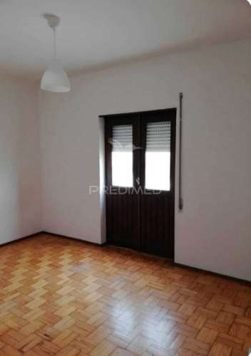 Apartamento t2 – cruzamento de monte dos burgos, porto