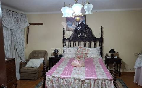 Moradia t1 pronta a habitar com terreno, santos, santarém.