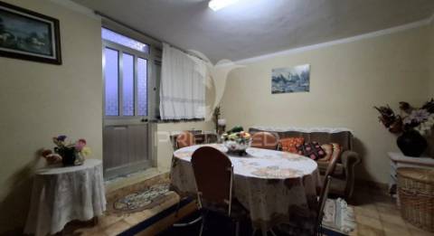 Moradia t1 pronta a habitar com terreno, santos, santarém.