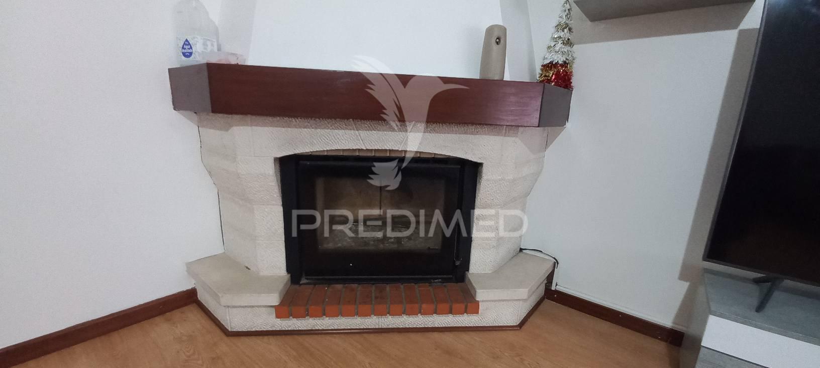 Vende se t3 mais sótão  setúbal/ manteigadas  255000€