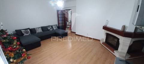 Vende se t3 mais sótão  setúbal/ manteigadas  255000€