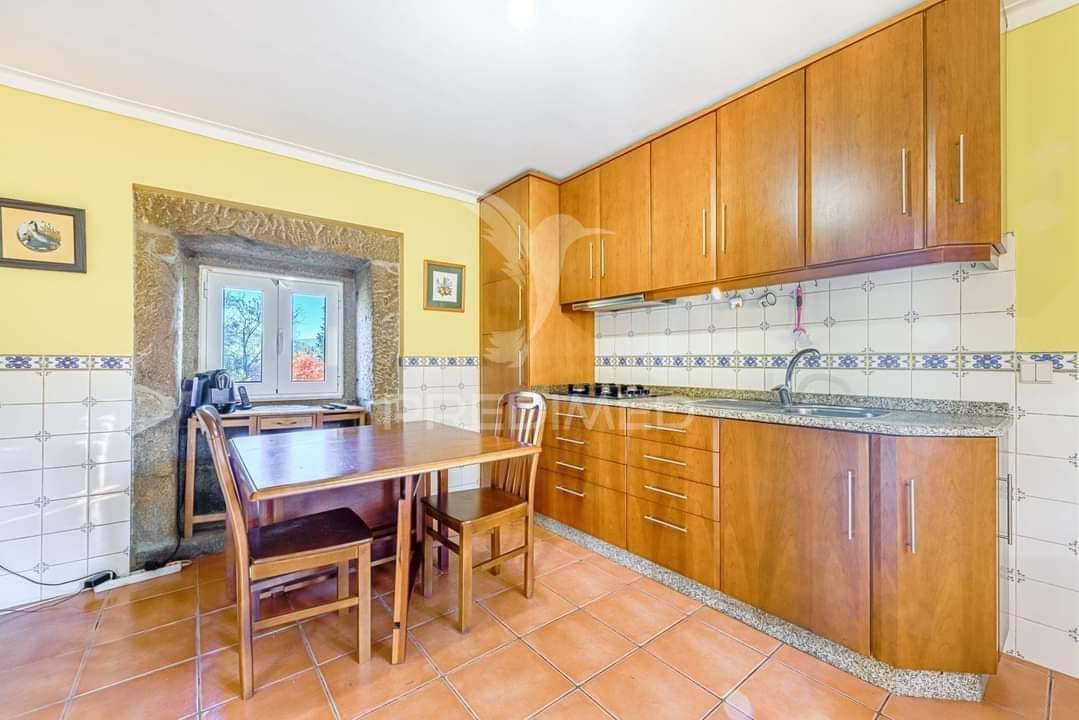 Vende-se quinta em cabeceiras de basto