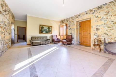 Vende-se quinta em cabeceiras de basto