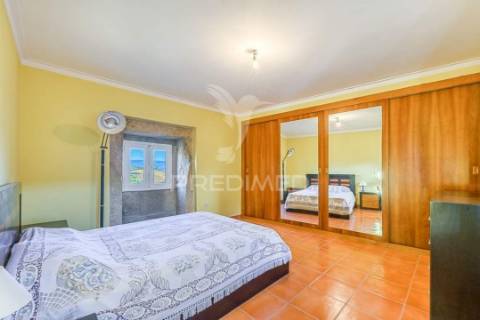 Vende-se quinta em cabeceiras de basto