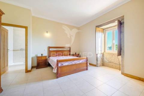 Vende-se quinta em cabeceiras de basto