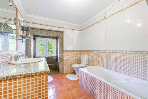 Vende-se quinta em cabeceiras de basto