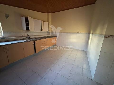 Moradia t3 – nossa senhora da conceição, angra do heroísmo