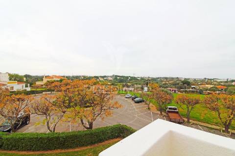 Apartamento t2 para arrendamento anual – olhos de água, albufeira