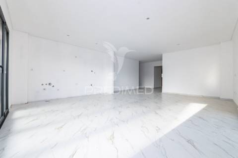 Excelente apartamento t3 no centro de arco de búlhe, cabeceiras de bastto