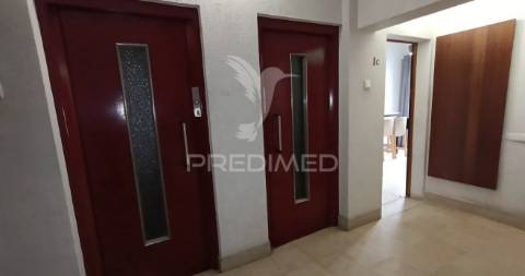 Apartamento t1 com varanda fechada junto ao bonfim – setúbal