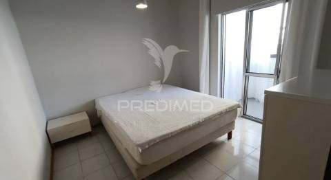 Apartamento t1 com varanda fechada junto ao bonfim – setúbal