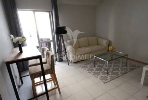 Apartamento t1 com varanda fechada junto ao bonfim – setúbal