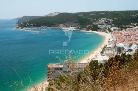 Apartamento t3 com terraço _ a 200 metros da praia da califórnia _ sesimbra