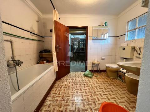 Moradia típica transmontana em candoso