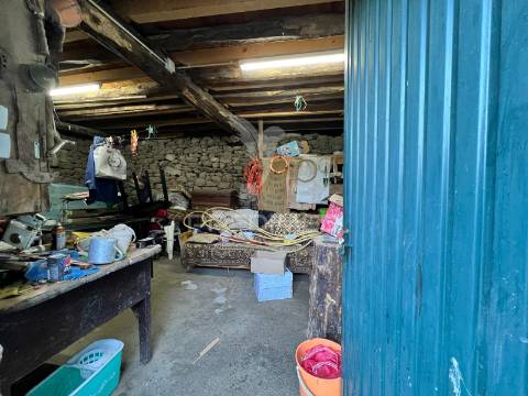 Moradia típica transmontana em candoso