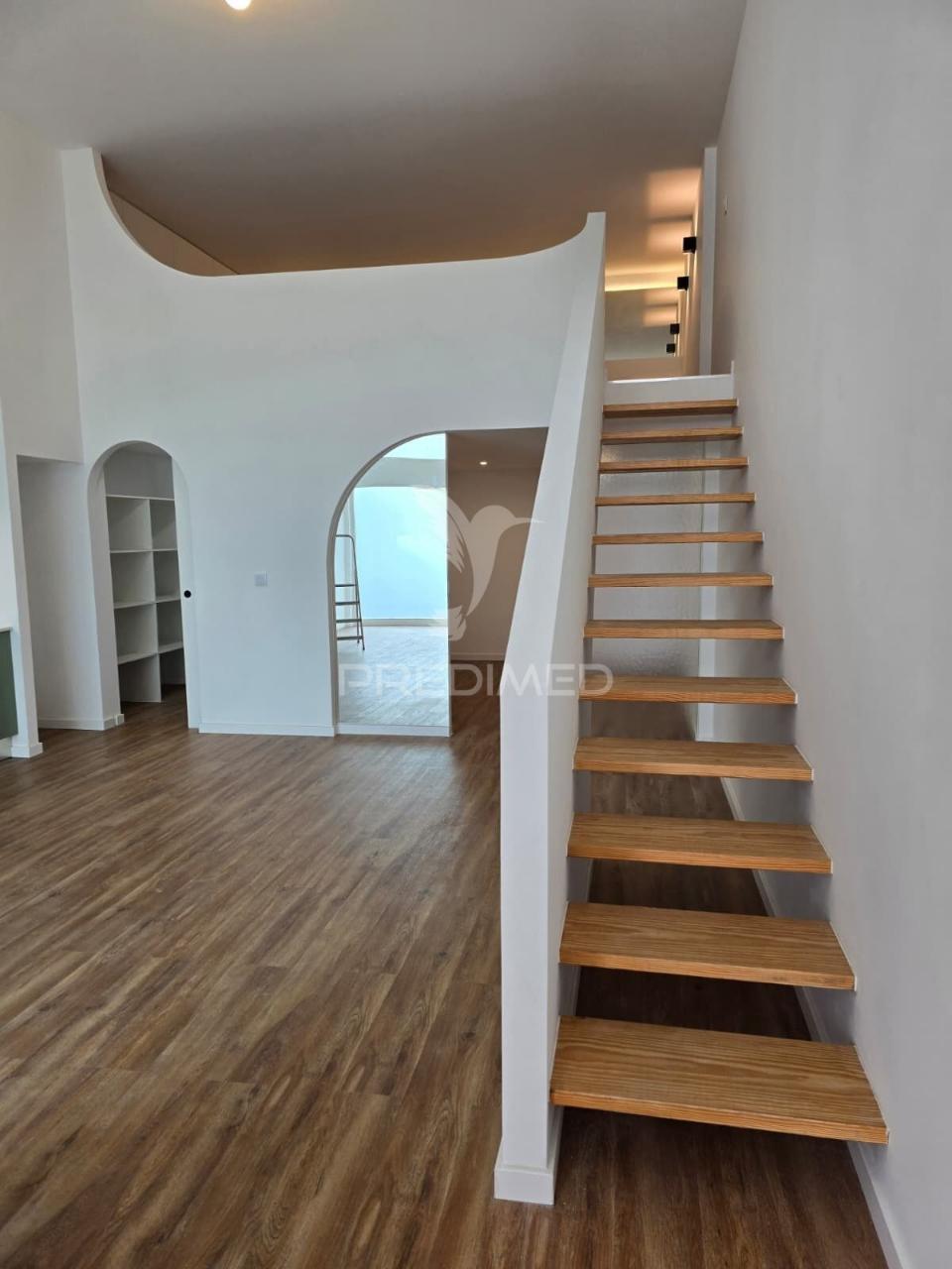 Loft t0+2 em águas santas