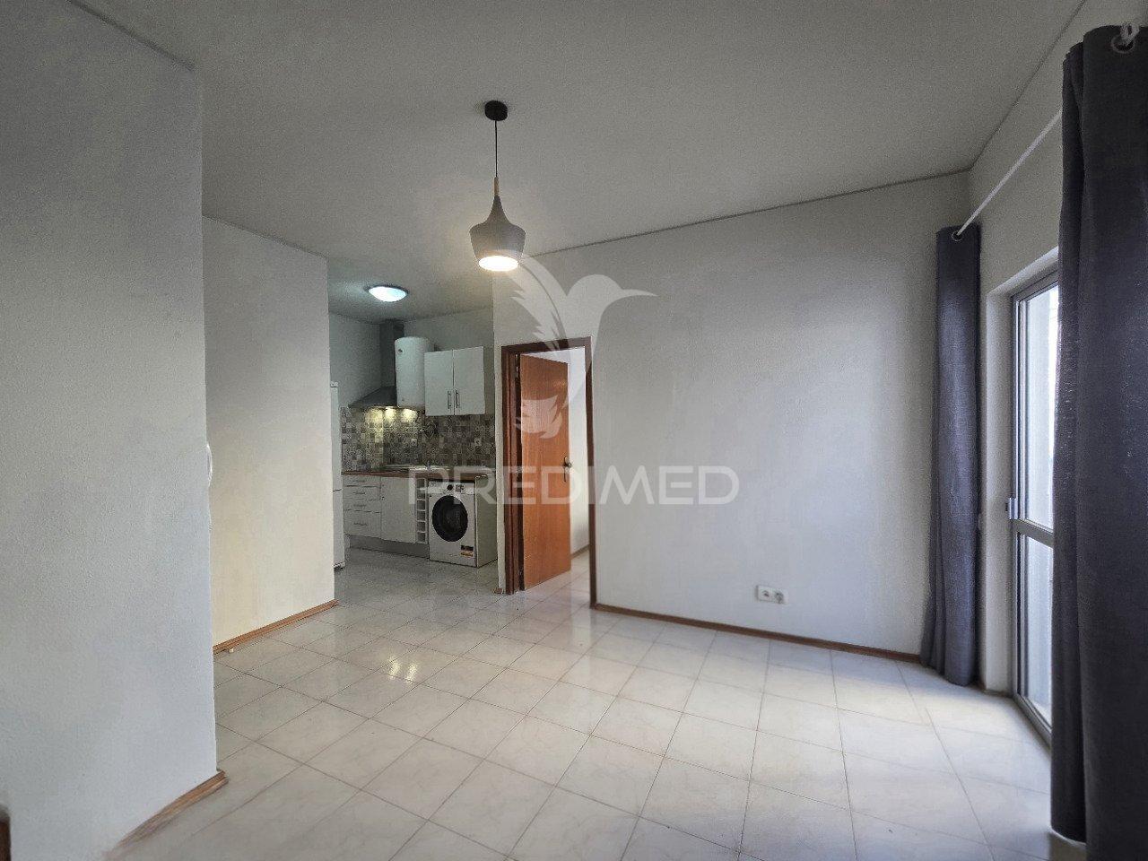 Apartamento t1, zona do bonfim, em setúbal