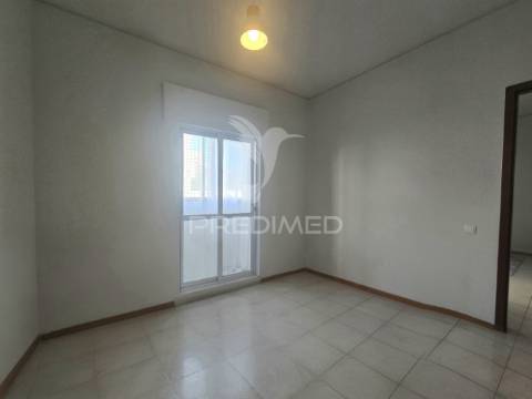Apartamento t1, zona do bonfim, em setúbal