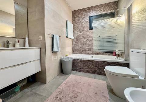 Excelente moradia individual t3  com cozinha regional