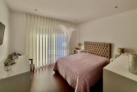 Excelente moradia individual t3  com cozinha regional