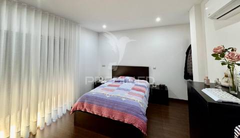 Excelente moradia individual t3  com cozinha regional