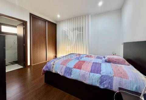 Excelente moradia individual t3  com cozinha regional