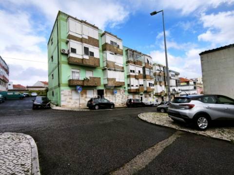 Apartamento t2 | damaia de cima | amadora