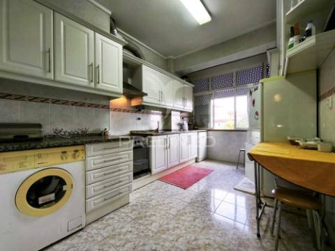 Apartamento t2 | damaia de cima | amadora