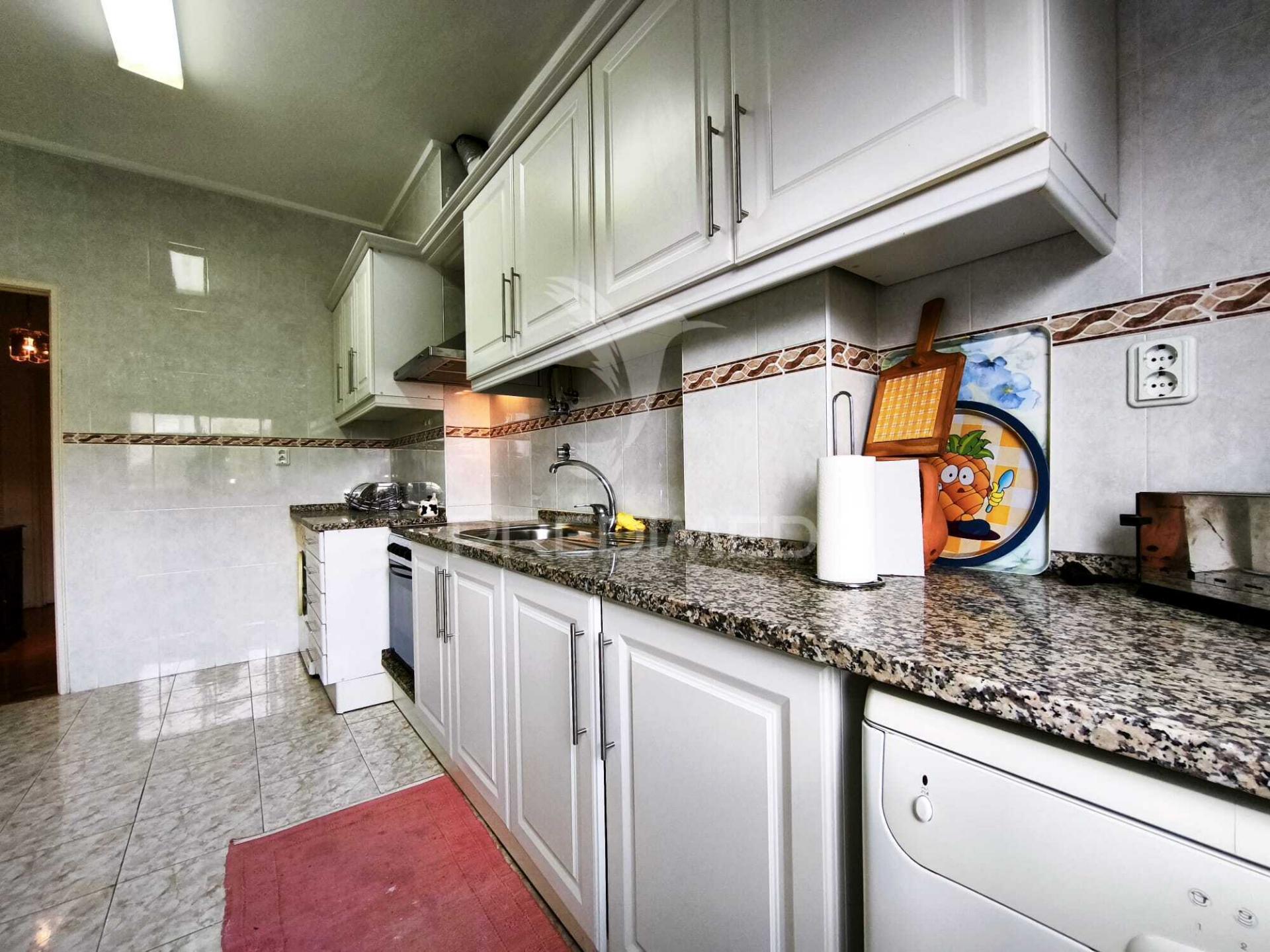 Apartamento t2 | damaia de cima | amadora