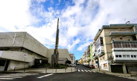 Apartamento t2 | damaia de cima | amadora