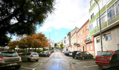 Apartamento t2 | damaia de cima | amadora