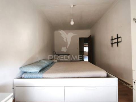 Apartamento t2 com despensa e arrecadação | amadora | mina de água